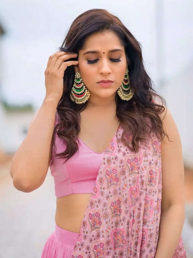 Rashmi Gautam goes crazy in a pink dress