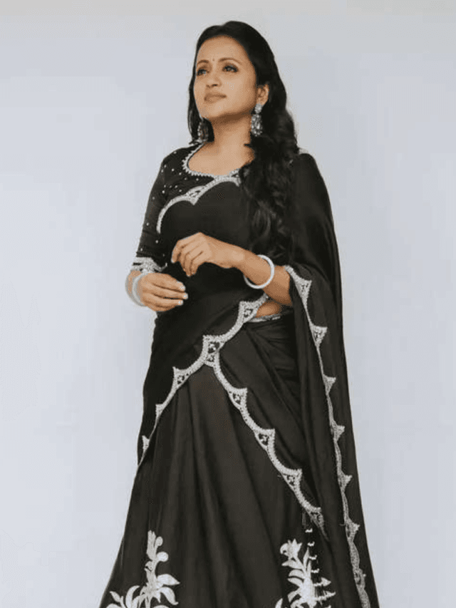 Unseen Photos of Anchor Suma