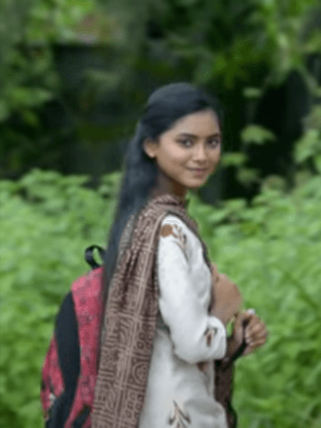 La Koodaram Malayalam song