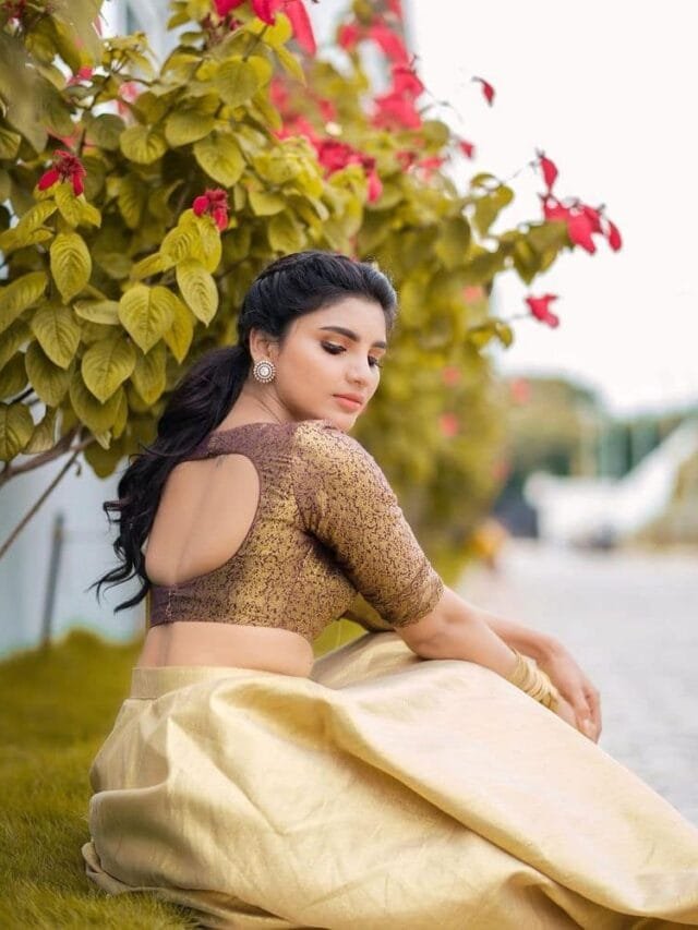 Jabardasth Varsha Mesmerized Looks