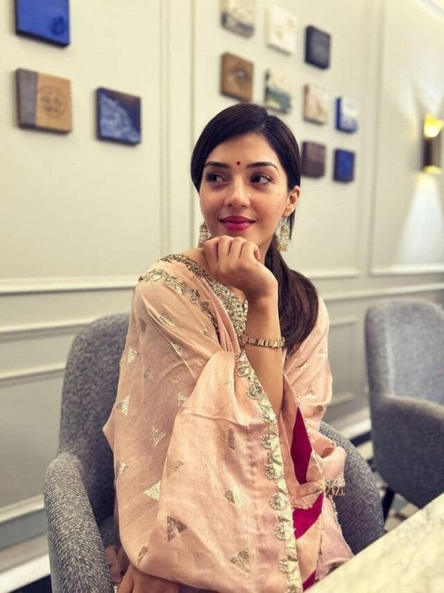 Traditional Look of Mehreen