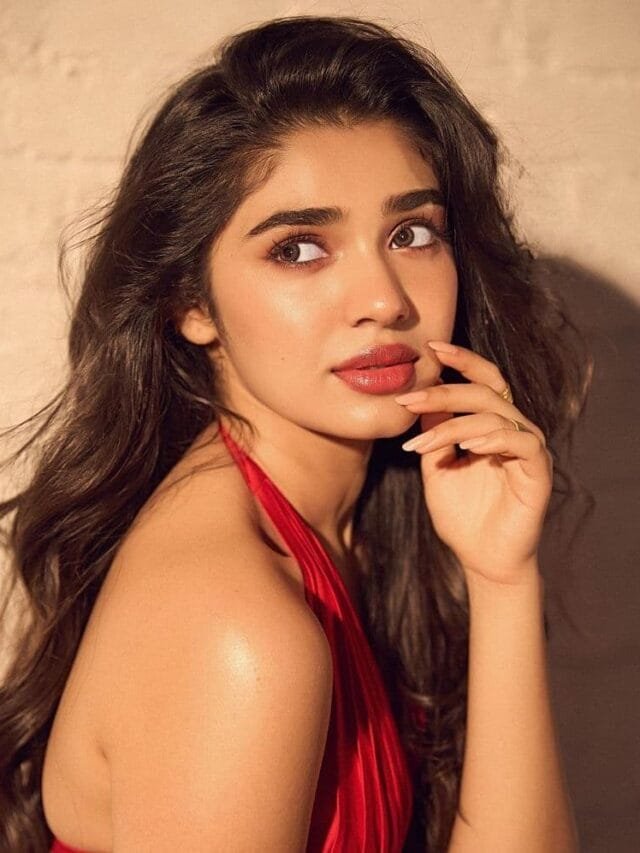 Krithi Shetty Trendy Look