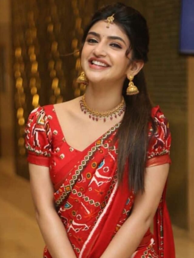 Sreeleela Half Saree Pics Viral